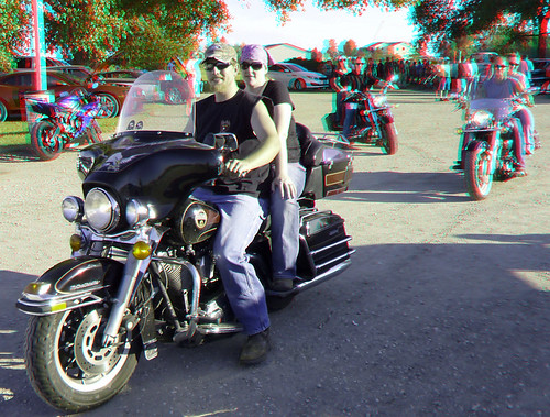 stereoscopic stereophoto 3d anaglyph iowa stereo carshow onawa redcyan 3dimages 3dphoto 3dphotos 3dpictures stereopicture graffitinights