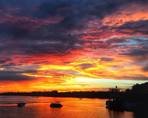 Stunning sunset after a rainy day, but #EverythingIsAwesome #legoland #lovefl #cypressgardens by rachel_a_thomson, square squareformat iphoneography instagramapp uploaded:by=instagram