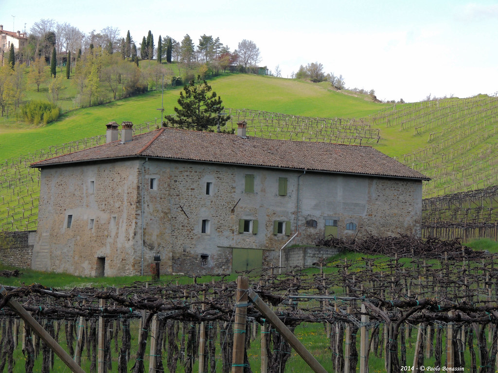 Rural house | Monte San Pietro località Badia | Paolo Bonassin | Flickr