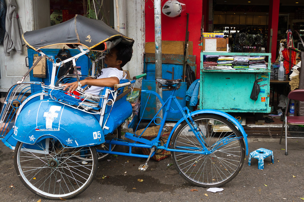 Facebook sponsored becak (Yogyakarta, Indonesia) | Becak (lo… | Flickr