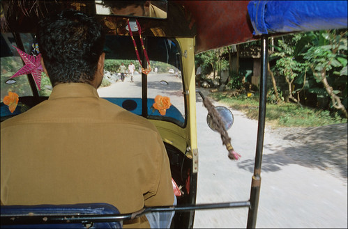 india geotagged transport slide kerala transparency driver rickshaw flickrfly ronlayters geo:lat=8400675 geo:lon=7697885 slidefilmthenscanned