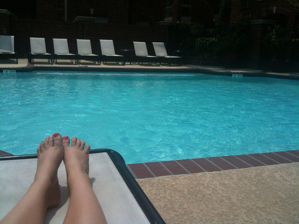 Day 16 | Poolside | Trying to enjoy the last of my Memorial … | Flickr