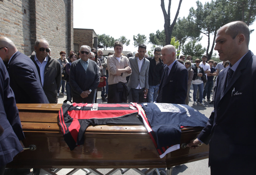 Funerali di giorgio giannotti | 15 05 2012 - godo chiesa fun… | Flickr