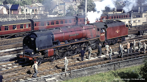train railway steam northyorkshire skipton lms passengertrain britishrailways 462 stanier 8p 46238 princesscoronation cityofcarlisle northeasternrailtour