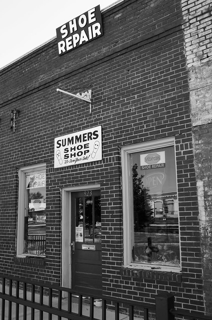 Summers Shoe Shop (