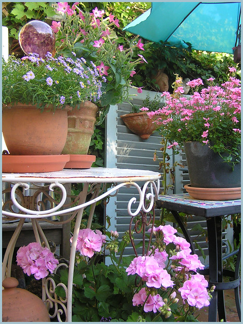Pink and blue Summer patio
