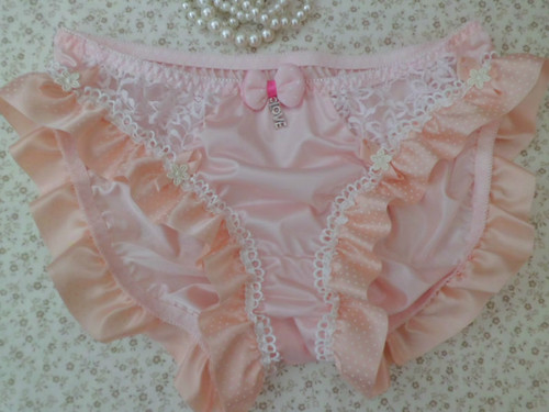pink frilly panties | A pretty frilly sissy dress needs the … | Flickr