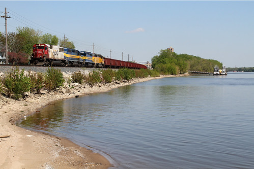 chicago ice river mississippi buffalo cities trains quad iowa line cp soo eastern dme railroads emd 576 sd60
