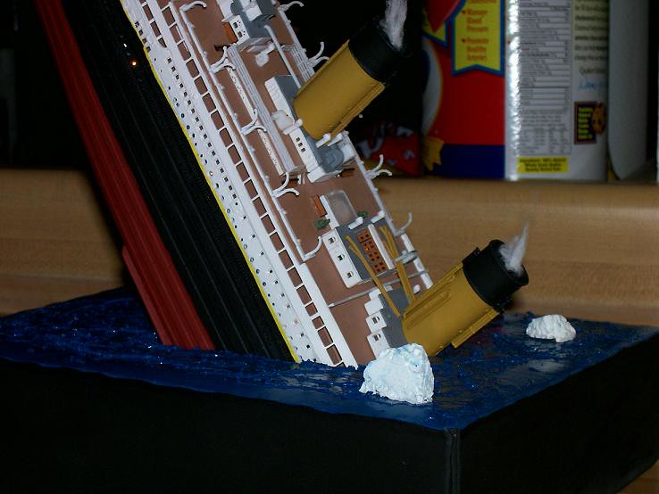 Sinking Titanic Model Iv Close Up William Wilson Flickr