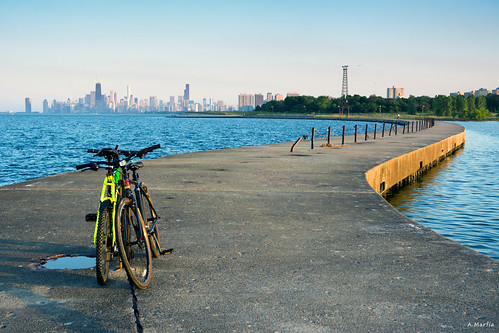 sunset chicago skyline iso100 cycling pier bikes lakemichigan uptown f8 lakefront bicyles montrosepier 1100sec d7100 1685mm