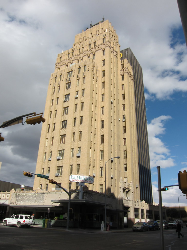 Bassett Tower, Downtown El Paso,TX DEMcSee Flickr