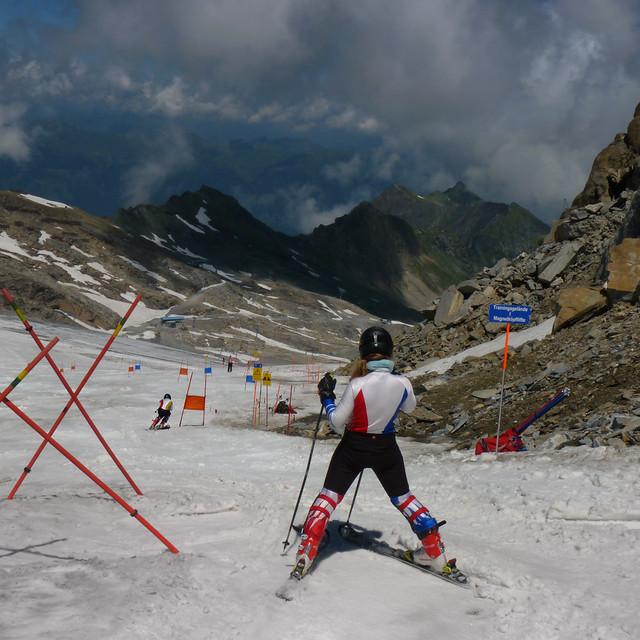 Downhill ski slalom at the Kitzsteinhorn