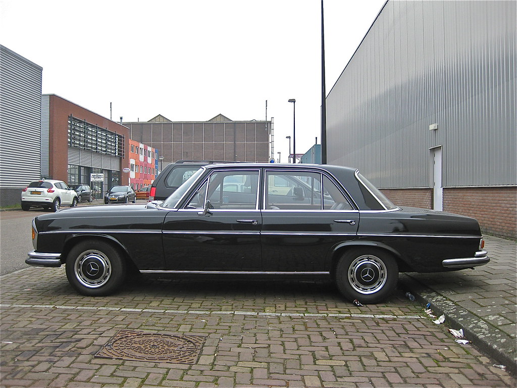MERCEDES-BENZ (W118) 280S, 1968 | 6 cylinder, 1516 kgs. Impo… | Flickr
