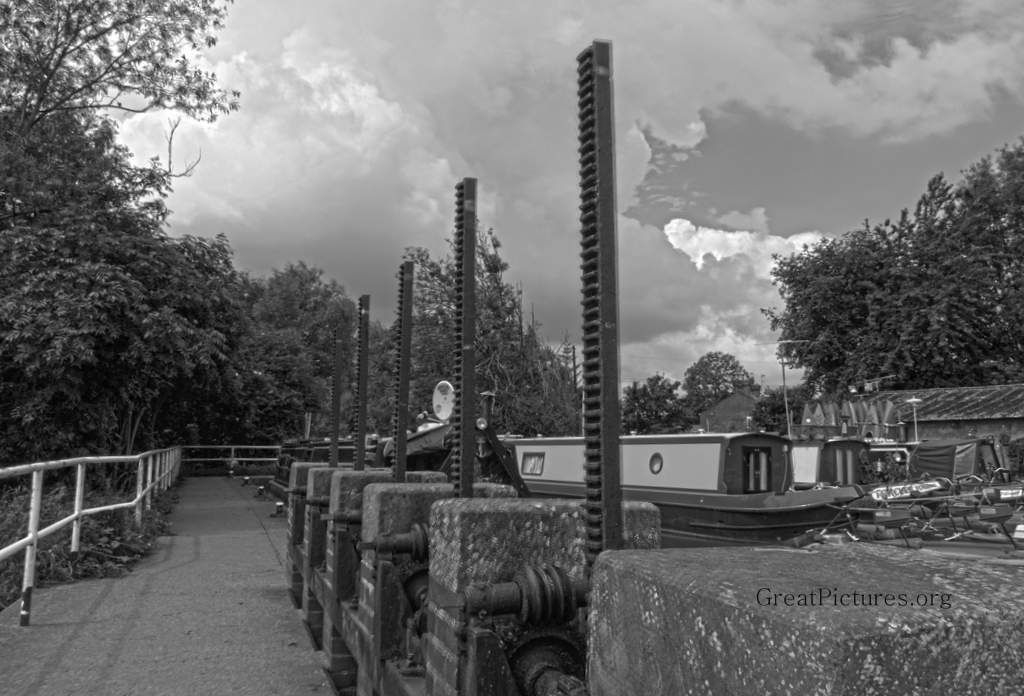 Sluice Gates | Barrow Boating, Barrow upon Soar Basin | Steve Filsell ...