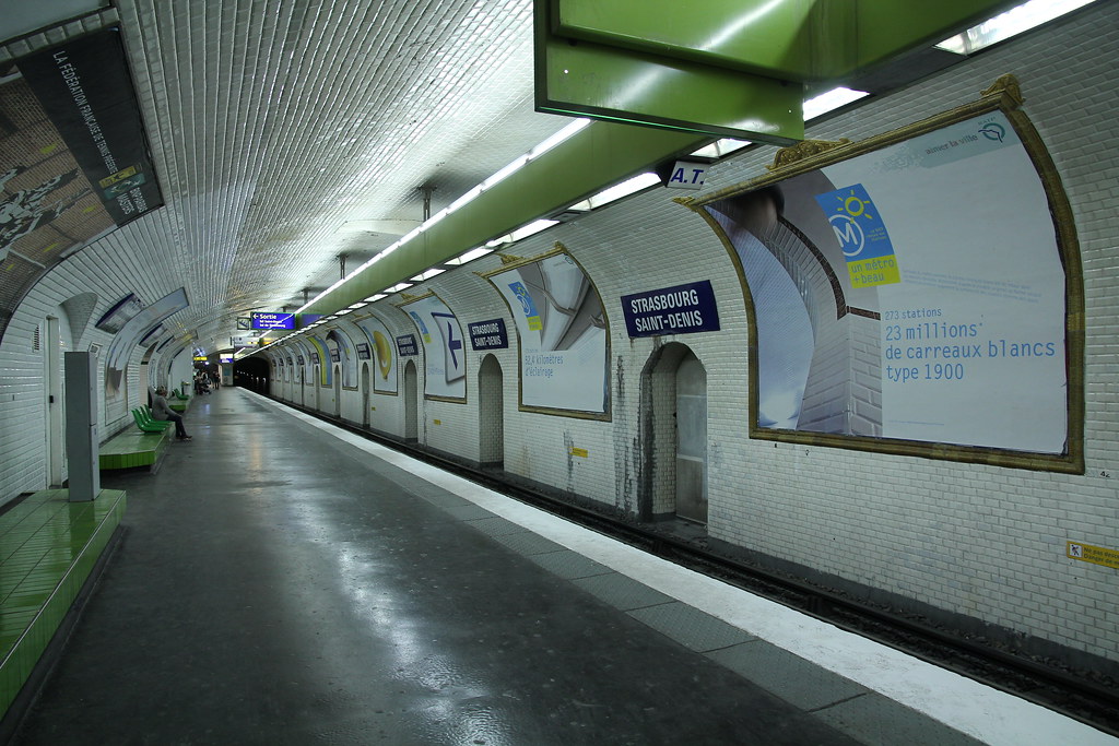 Strasbourg Saint-Denis: metro station line 8: Paris: September 2011 v2 ...