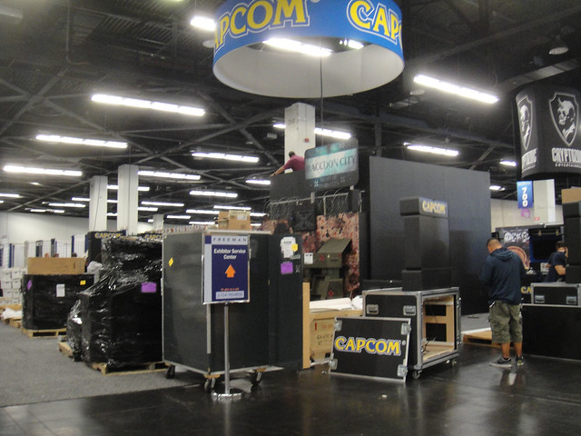 WonderCon 2012 - setting up the show
