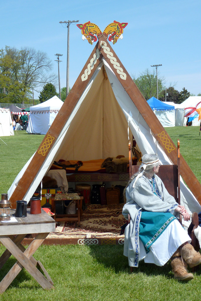 Autonomie Motivatie snijder Posh viking tent | One lucky guy | Flickr