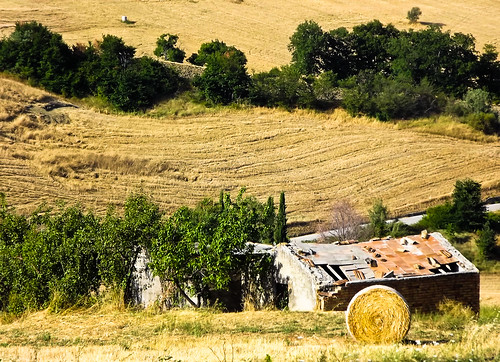 old italy house rural casa italia little country finepix fujifilm abruzzo piccola vecchia paese rurale s4000 fujifilms4000