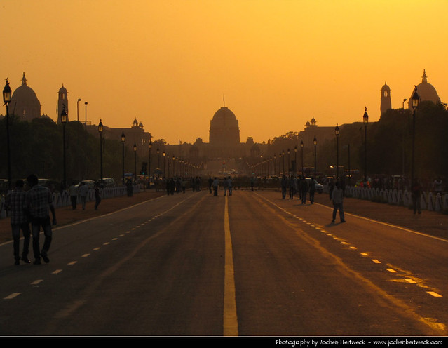 Looking along the Rajpath @ Sunset, New Delhi, India