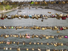 Love Locks, Passerelle Léopold-Sédar-Senghor