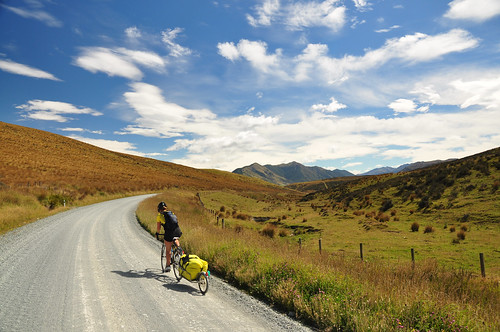 newzealand travelling cycling southisland cycletouring mavoralakes outforaspin ouestef