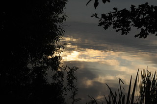 Abend-Himmel im Wasser; Lingen, Dieksee GS8_2839