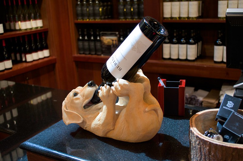 Puppy-dog wine bottle holder
