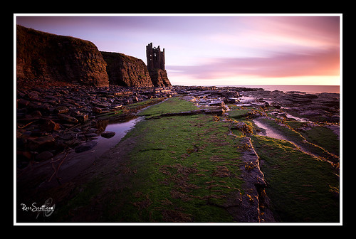 castle sunrise coast scotland nikon d800 caithness goldenlight keiss