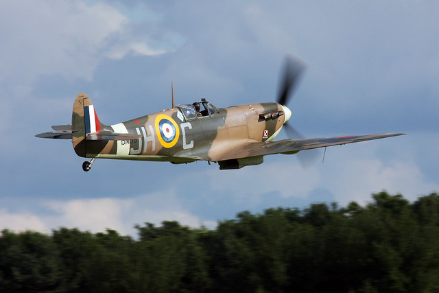 Spitfire Vb Old Warden July 2016