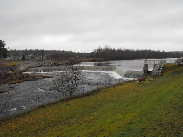 Dam on Salmon River