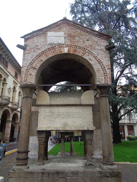 Padova - Tomba di Antenore