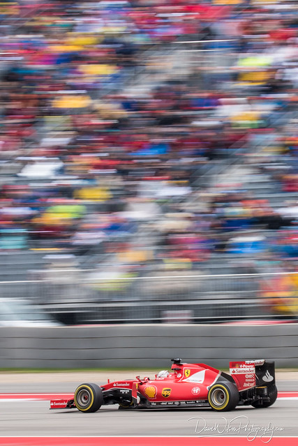 Vettel passes the T15 crowds