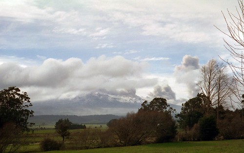 newzealand holiday volcano outdoor ash ruapehu eruption ohakune