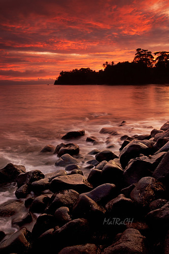 warming up ;) by MaTRaCH, sulamadaha, ternate
south halmahera, north moluccassea sunrise maluku ternate moluccas sulamadaha ma
