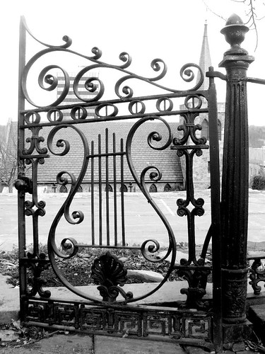 blackandwhite bw music motif metal fence virginia parkinglot gate iron decorative sidewalk lynchburg unitarianchurch ornamental lyre elaborate