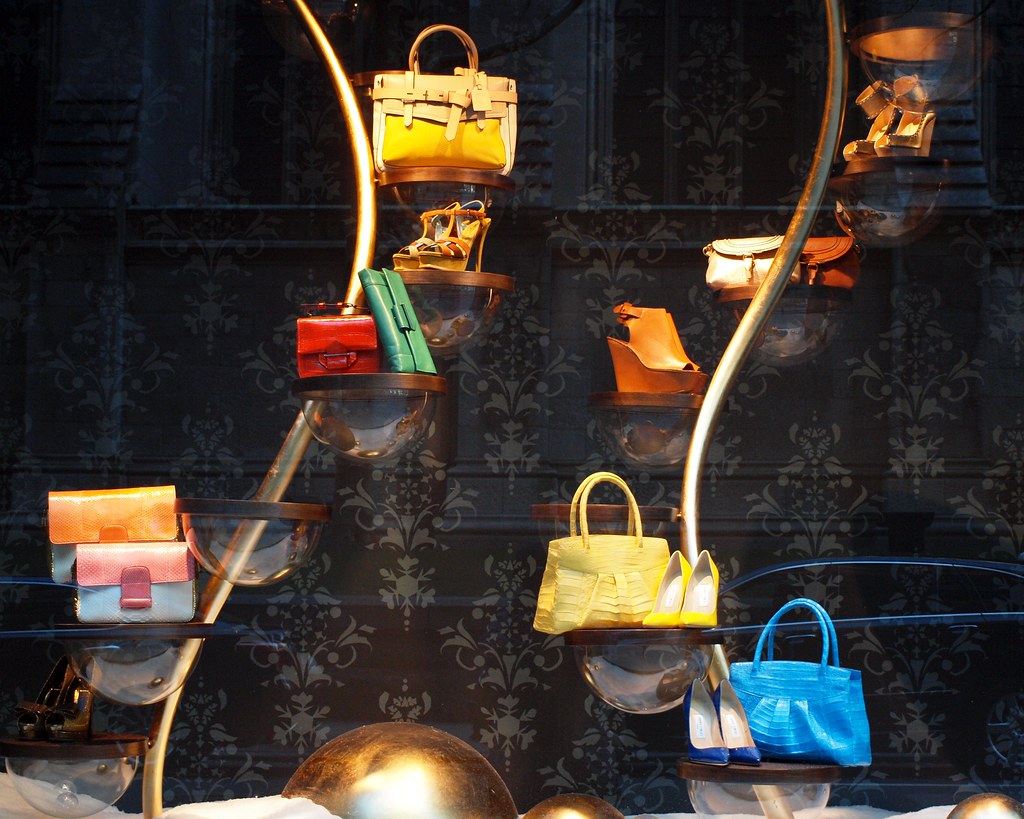 louis vuitton handbags at saks fifth avenue