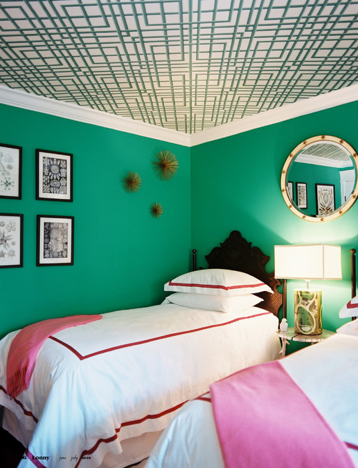 Bright green + pink bedroom: 'Kelly Green' by Benjamin Moore