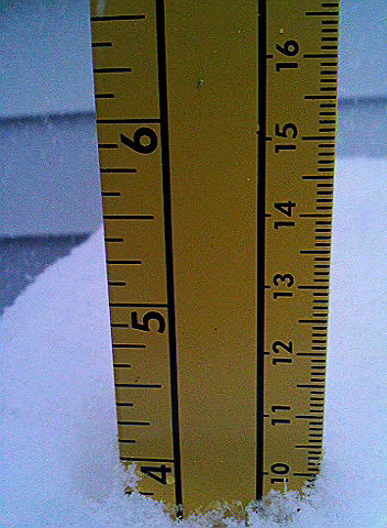 9 am  4 inches/10 cm at 17 deg F/--10 C