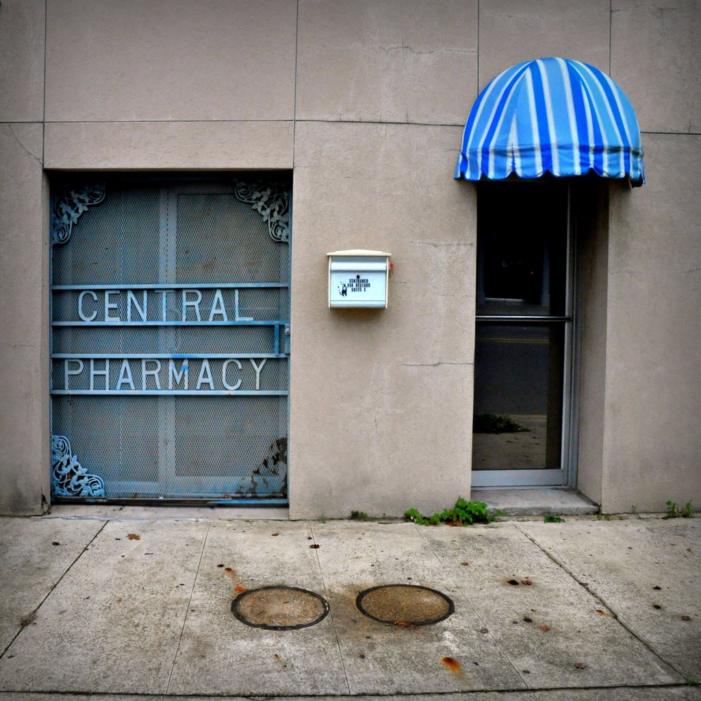 Central Pharmacy by Studio d'Xavier