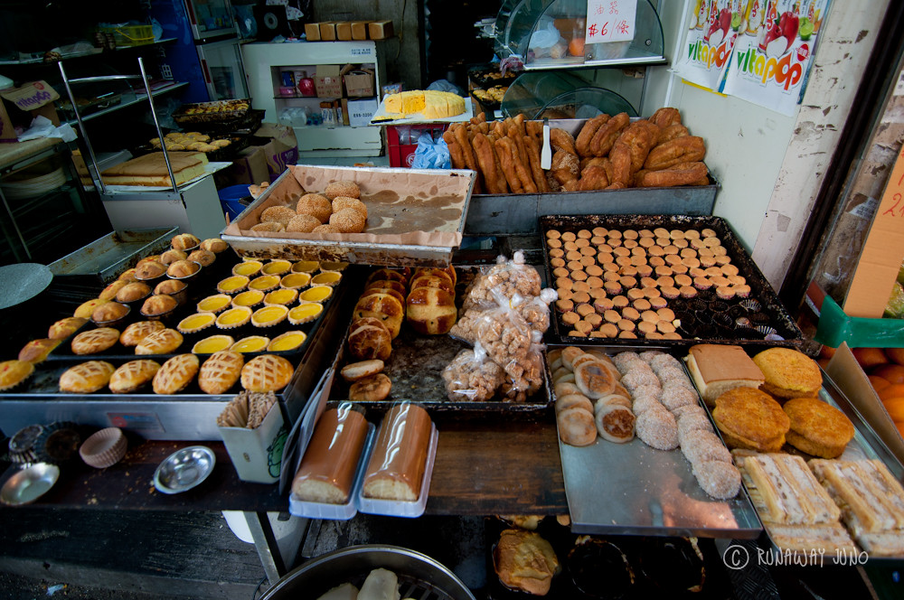Chinese bakery near Shau Kei Wan Market | RunawayJuno | Flickr