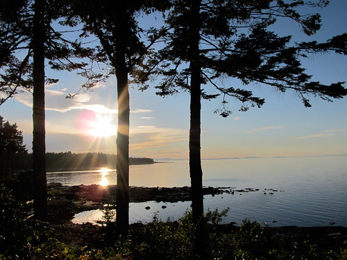 sunset summer canada silhouette britishcolumbia lodge hornbyisland 2011 seabreeze