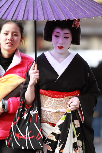 Gion candid shot | Gion-Kobu geiko lady with shikomi (probat… | Flickr