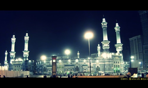 nocturnal muslim islam ibrahim haram makkah kaaba saudia hadeed minarates mygearandme