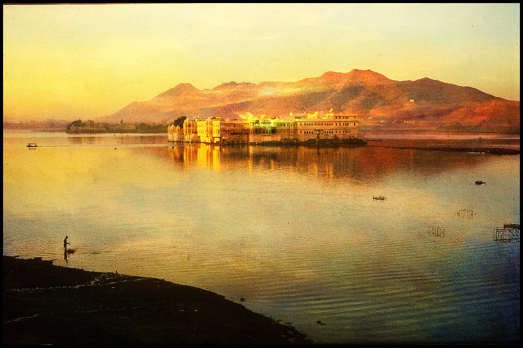 The Lake Palace in Udaipur .Rajasthan ..  India .. rated the top city in the World .. 1987