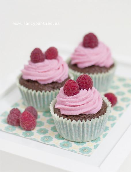 Chocolate Raspberry Cupcakes 1/2