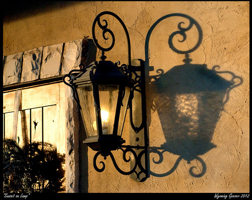 light sunset lamp utah iron lantern midvale gardnervillage theoldlamplighter wyominggeezer geezerphotography