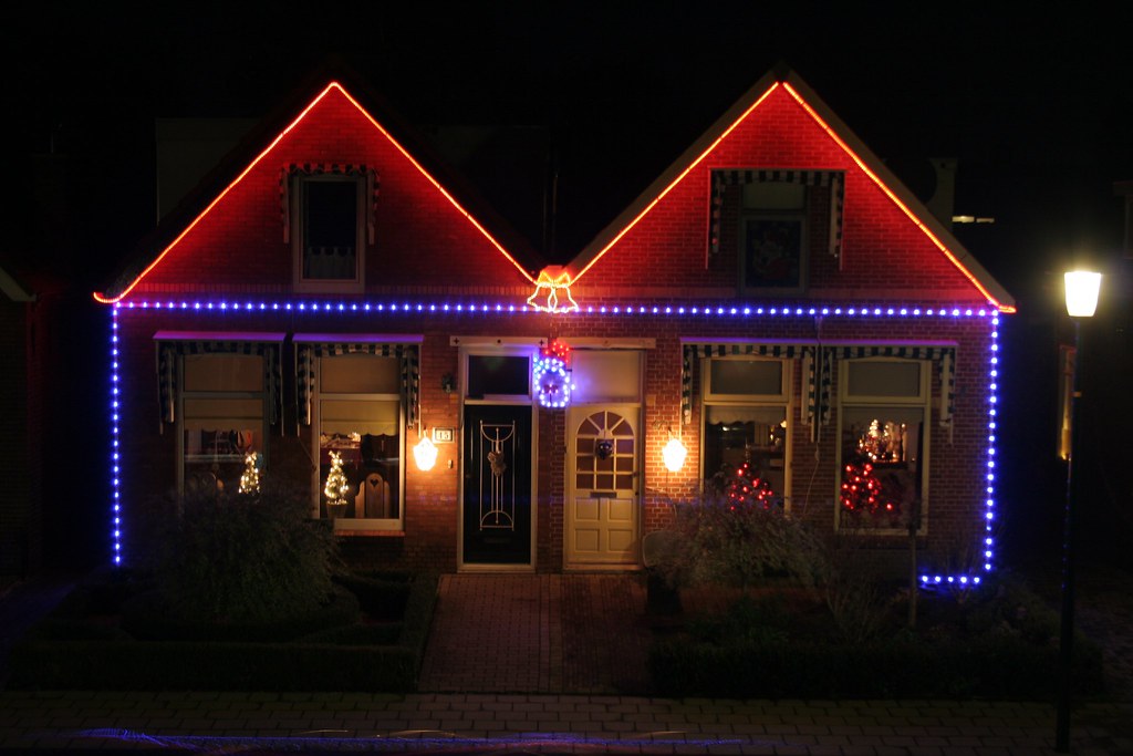 Kalksteen Corroderen verzekering Kersthuis Drachten | Foto: Rene Hellingwerf en Dirk Berger, … | Leeuwarder  Courant | Flickr