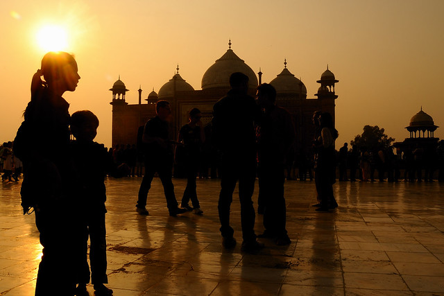 Standing on the floor of Taj Mahal... HISTORY alives..