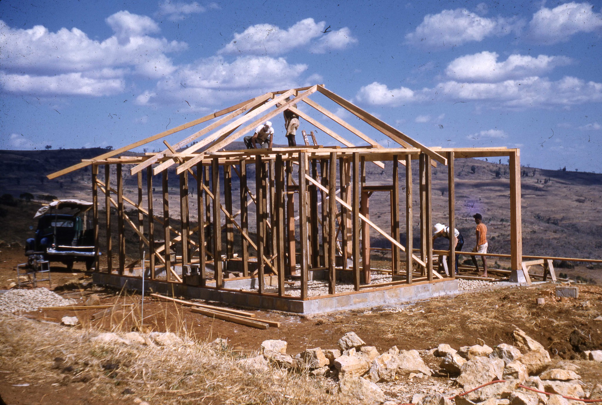 Hege 169 -- 1956 Bedeno Clinic under construction by builder Allen Byler on top of frame.