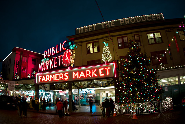 Pike_Place_Market_Dec_22